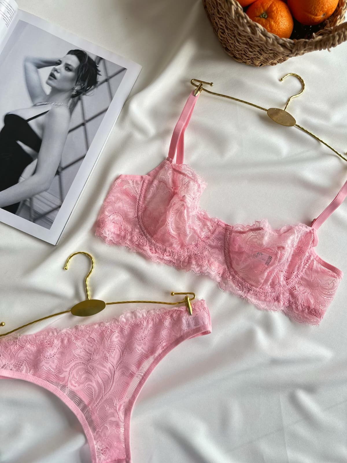 Pembe Dantelli Balenli Balkonet Sütyen Takımı