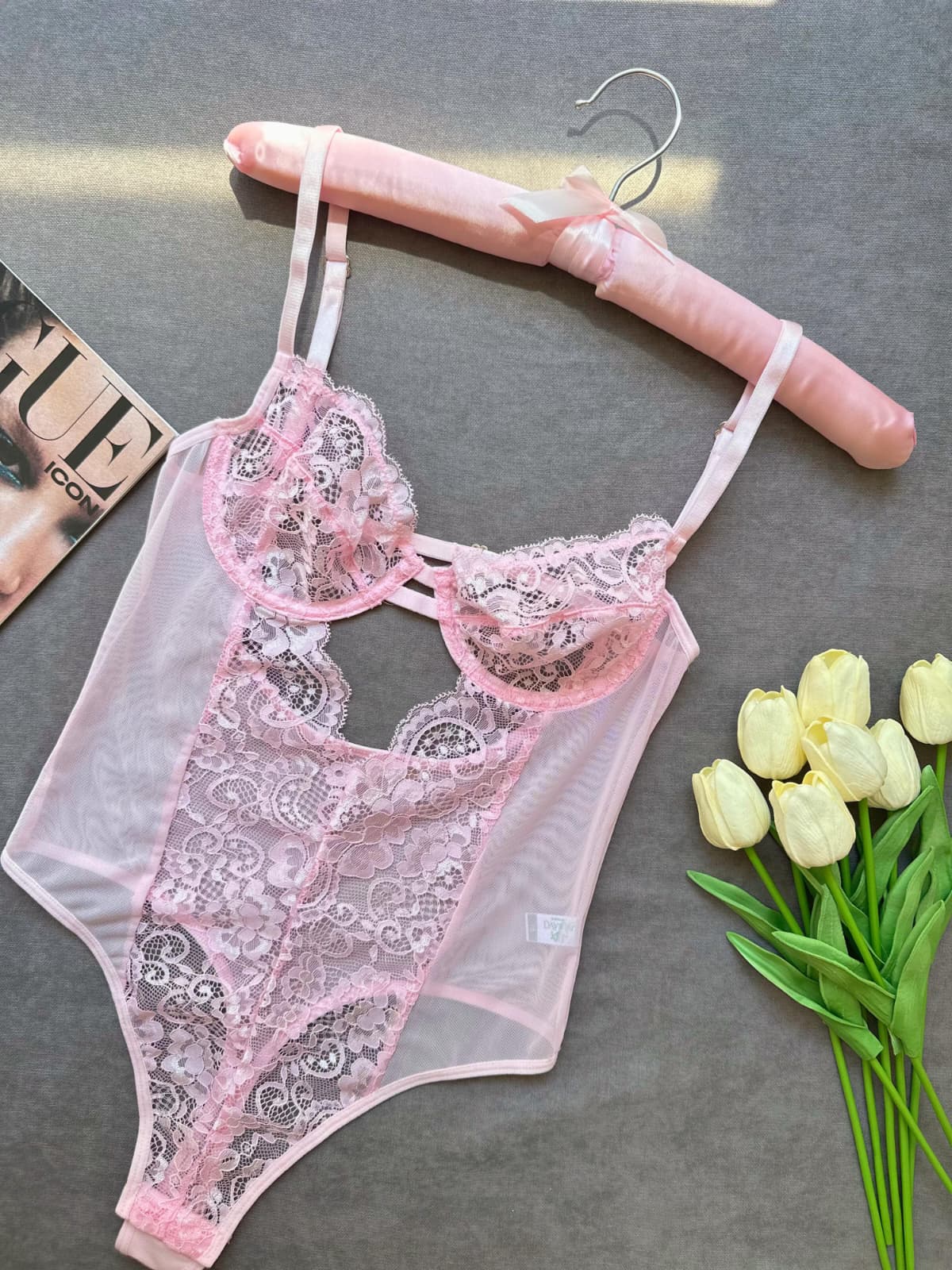 Pembe Dantelli Balenli Balkonet Bodysuit