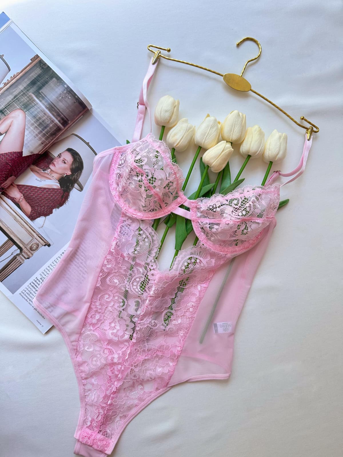 Pembe Dantelli Balenli Balkonet Bodysuit