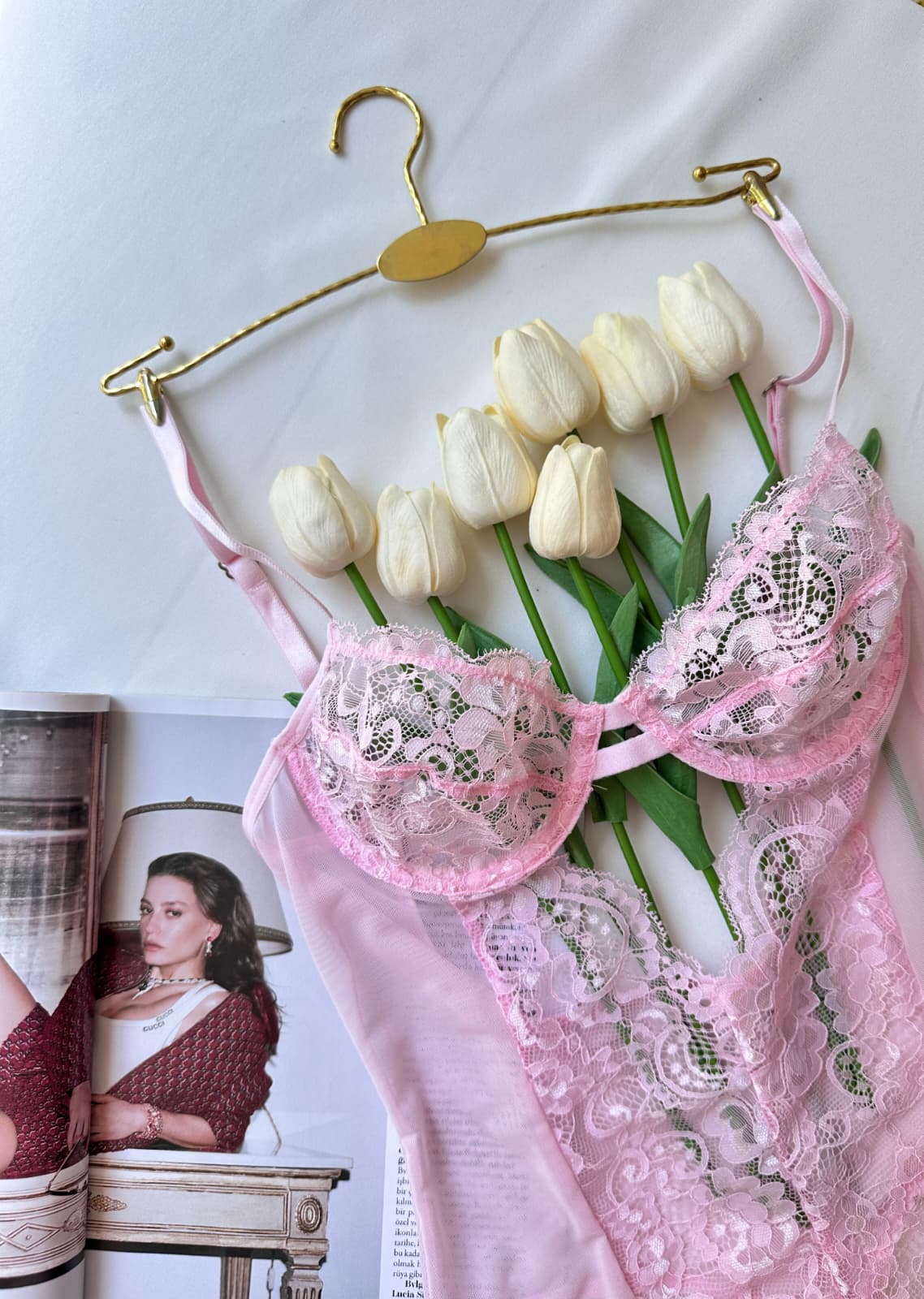 Pembe Dantelli Balenli Balkonet Bodysuit