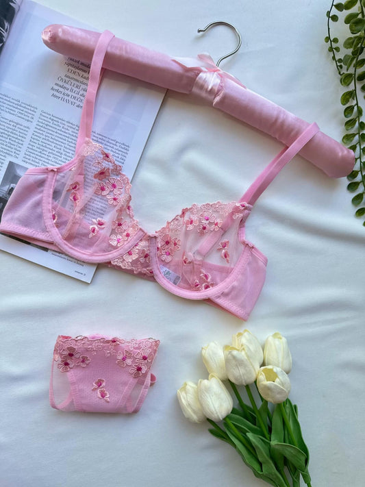 Pembe Çiçekli Balenli Balkonet Sütyen Takımı P3