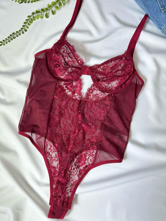 Koyu Kırmızı Dantelli Balenli Balkonet Bodysuit