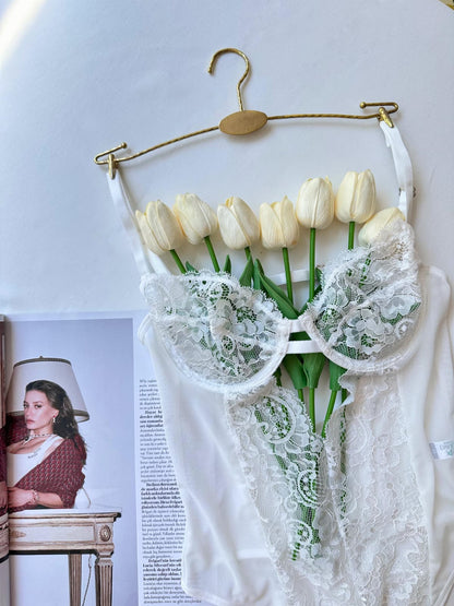 Beyaz Dantelli Balenli Balkonet Bodysuit